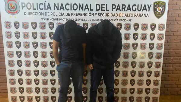 Caen dos sospechosos por hurtar teléfonos de alta gama valuados en G. 75 millones