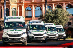 IVECO entrega ambulancias a Paraguay y amplía su presencia en licitaciones en América Latina - Amigo Camionero