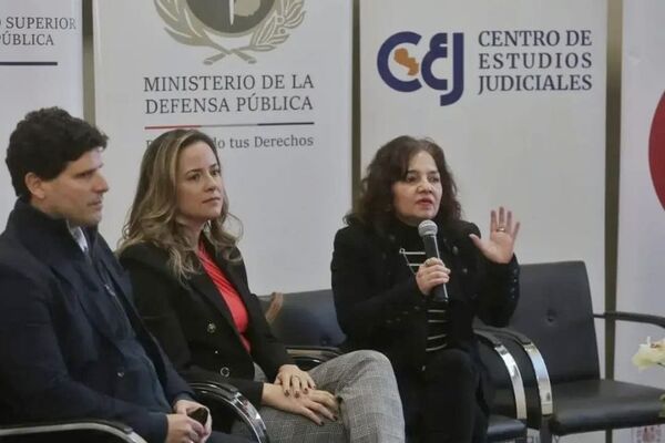 Representante del Poder Judicial disertó en Diplomado en Justicia e Igualdad