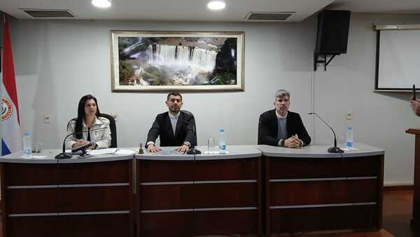 Director de la Región Sanitaria escuchó las múltiples carencias en salud pública - La Clave