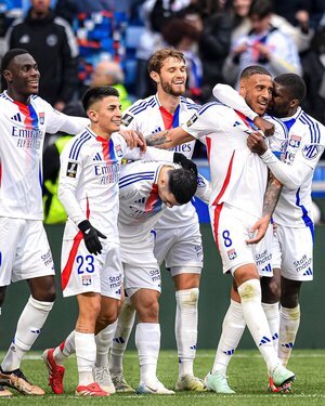 Lyon evitó el descenso administrativo y seguirá jugando la Ligue 1 francesa