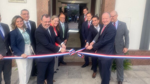 Ministerio de Economía traslada tres dependencias a un histórico edificio del BCP