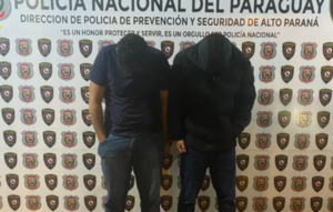 Funcionario y cómplice son detenidos por robo de celulares de alta gama en Alto Paraná