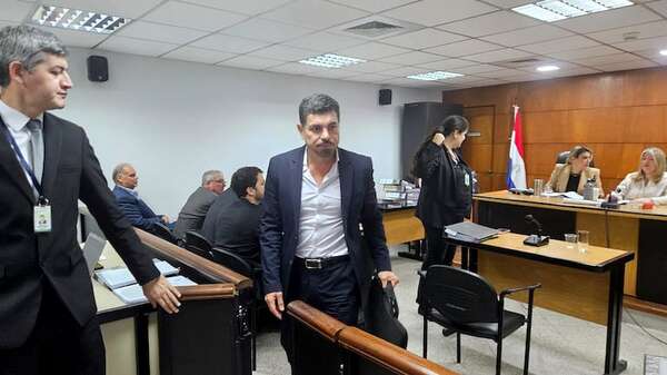 Empresa ajena fue utilizada para desviar dinero de SEN a favor de Koube, según testigo - Nacionales - ABC Color