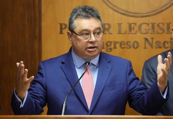 Leite echa por tierra versiones del vínculo con el caso fentanilo
