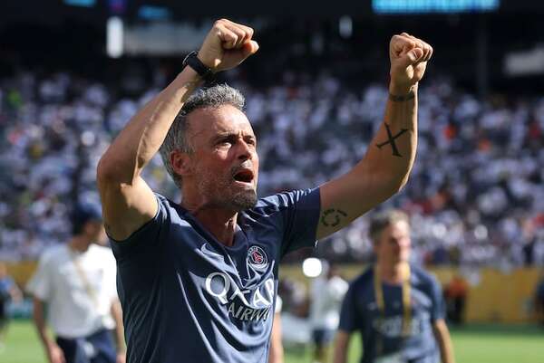Luis Enrique: “Mi móvil está lleno de mensajes culés; sabemos que el Madrid es un grande” - Fútbol Internacional - ABC Color