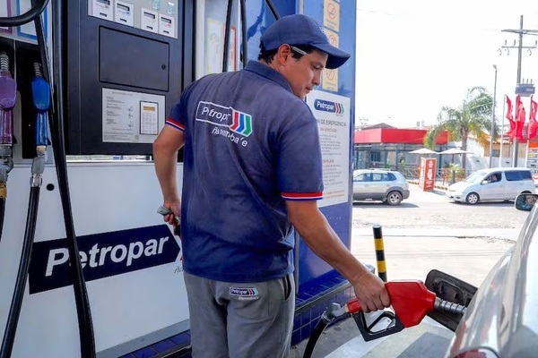 Suba de combustibles de Petropar entra en vigor esta medianoche