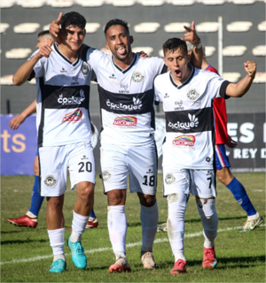 Guaraní de Fram se reencontró con su futbol y el "24" también goleó - La Tribuna