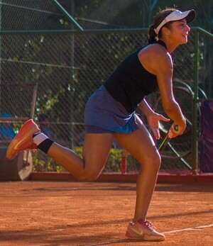 Catalina Delmás Schaerer se impone en Medellín tras gran viraje - La Tribuna