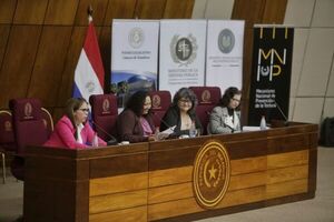 Representante del Poder Judicial participó en debate sobre justicia para mujeres criminalizadas por delitos de drogas