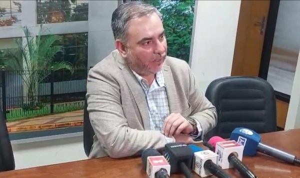 Tecnología 5G: Senador denuncia «licitación direccionada» que representará un «golpe al bolsillo»