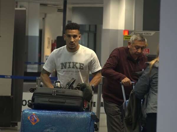 Fernando Cardozo, el penúltimo refuerzo de Olimpia llegó al país - Olimpia - ABC Color
