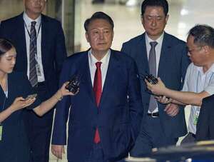 Expresidente surcoreano es detenido por fallida ley marcial - Mundo - ABC Color