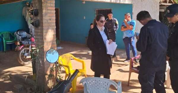 Diario HOY | Buscan a policía acusado de abusar de su hijastra: incumplió arresto domiciliario y está prófugo