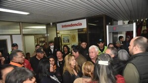 Los concejales de Asunción apadrinan el planillerismo