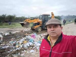Intendente condenado insiste en administrar dinero de Puerto Casado - Política - ABC Color