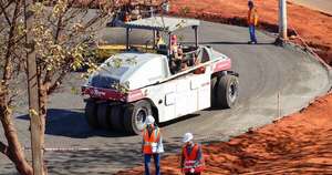 La Nación / Intensifican trabajos de desvíos para obras de viaducto en el Km 10 en CDE