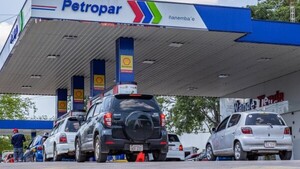 Ministro admite que erró en el stock de combustible