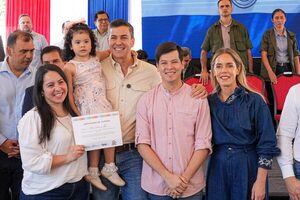 «Che Róga Porã» celebra primer año con entrega de viviendas y compromiso de seguir transformando vidas