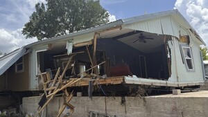Tragedia en Texas: Suben a 120 los muertos por las inundaciones y a 170 los desaparecidos