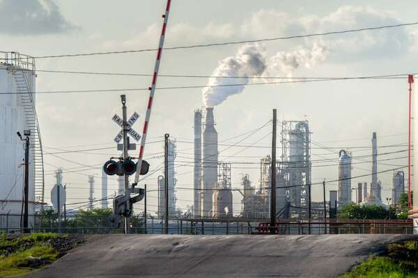 Precios del petróleo caen al cierre de los mercados - Mundo - ABC Color