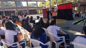 Japuka: llevan arte y alegría a las escuelas mediante festival internacional de circo   - ABC en el Este - ABC Color