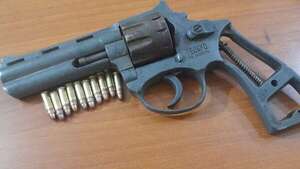 Detienen a joven acusado de asaltar a conductor de motobolt en Ñemby - Nacionales - ABC Color