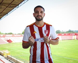 Versus / Diego Duarte fue presentado en su nuevo equipo del fútbol de Portugal