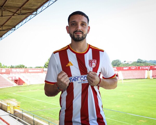 Versus / Diego Duarte fue presentado en su nuevo equipo del fútbol de Portugal
