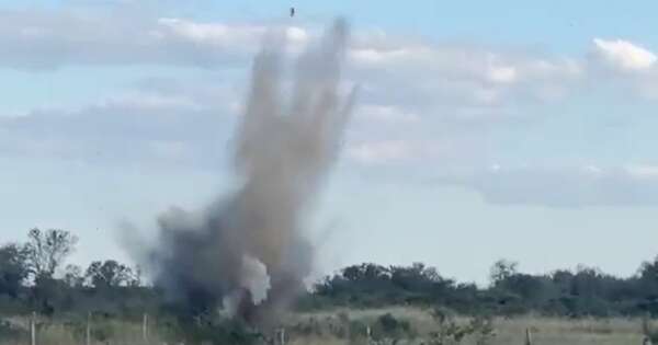 La Nación / Detonaron antigua bomba que unos niños encontraron en Concepción