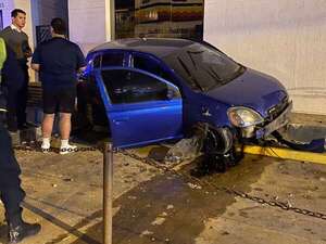 Aparatoso accidente de tránsito deja un herido sobre la avenida Eusebio Ayala - Policiales - ABC Color
