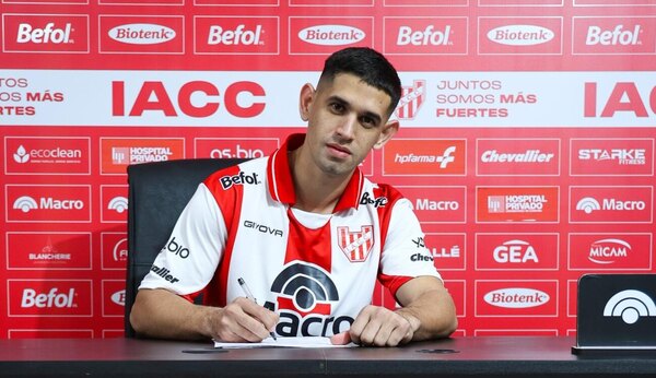 Versus / Manu Romero fue presentado en su nuevo club de Argentina