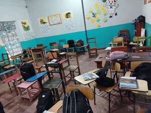 MEC ningunea a escuelas que claman por pupitres “desechados” en predios militares - Nacionales - ABC Color
