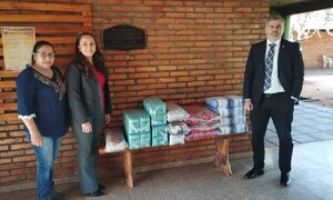 Reparación del daño social: fiscal adjunto realizó donación de alimentos a hogar de adultos mayores en Coronel Oviedo – Prensa 5