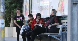 La Nación / Gobierno convoca a mesa tripartita con transportistas para evitar el paro
