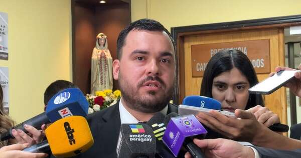 Diario HOY | Exasesor de Hugo Javier puede pedir su retorno al Congreso, informan