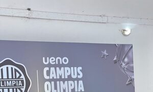 Presi de Olimpia desmintió salida de Fabián Bustos y cañeó a los que repartieron el “chisme”