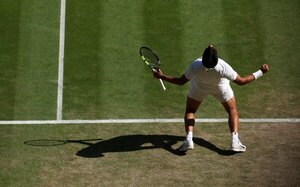 Versus / Alcaraz derrota a Fritz y alcanza su tercera final consecutiva en Wimbledon