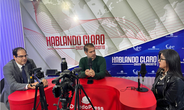 Egresados de Derecho UNA se movilizan para descentralizar la formación jurídica - OviedoPress