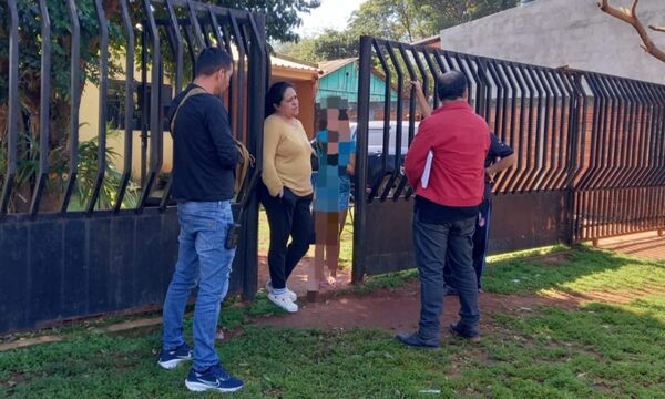 Cansada de peleas de sus padres, menor huye de su casa