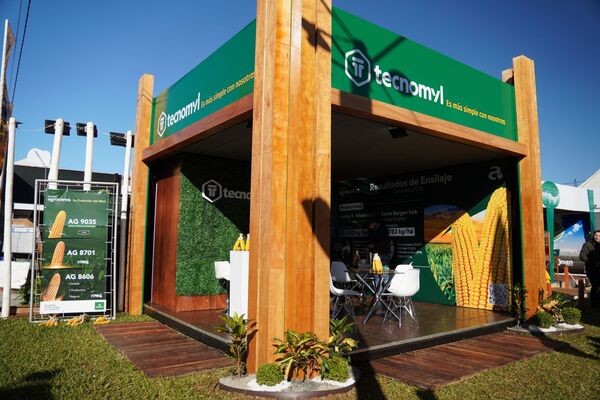 Tecnomyl presentó nuevos híbridos de maíz en la 8va edición de Cooprolanda