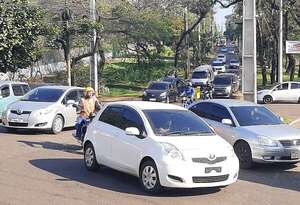 Persiste el congestionamiento del tránsito pese al cambio de jefe de la PMT en Ciudad del Este - ABC en el Este - ABC Color