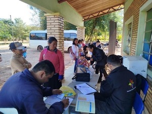 Familias indígenas de Alto Paraná reciben asistencia médica integral - ADN Digital