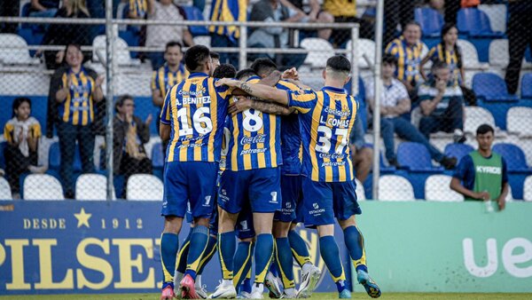 El Chanchón gana y lidera