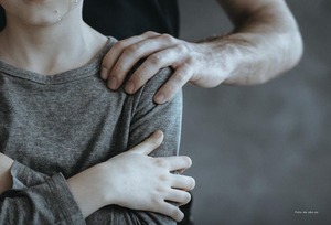 Agente policial acusado de abuso sexual logró fugarse de la comisaría  - trece