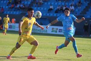 Capiatá empata con Resistencia y comparte la punta con 12 de Junio VH - Fútbol de Intermedia - ABC Color