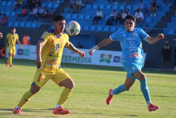 Capiatá empata con Resistencia y comparte la punta con 12 de Junio VH - Fútbol de Intermedia - ABC Color
