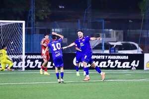 Independiente CG corta su mala tacha con el “hat-trick” de Sergio Dietze - Fútbol de Intermedia - ABC Color