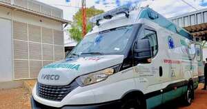 La Nación / Hospital de Saltos del Guairá recibe ambulancia UTI