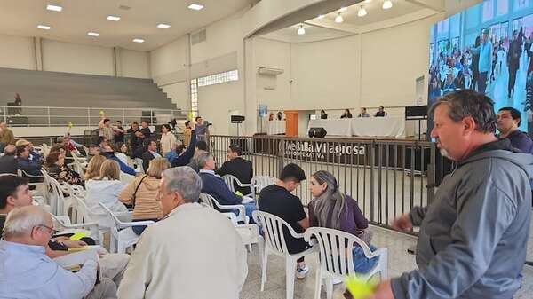 Hay pérdida de US$ 35 millones en cooperativa dirigida por policías - Economía - ABC Color